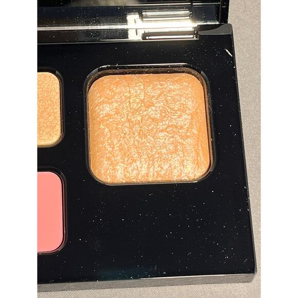 IL Makiage High Point Bronzer Blush Highlighter Light Palette - Picture 7 of 8